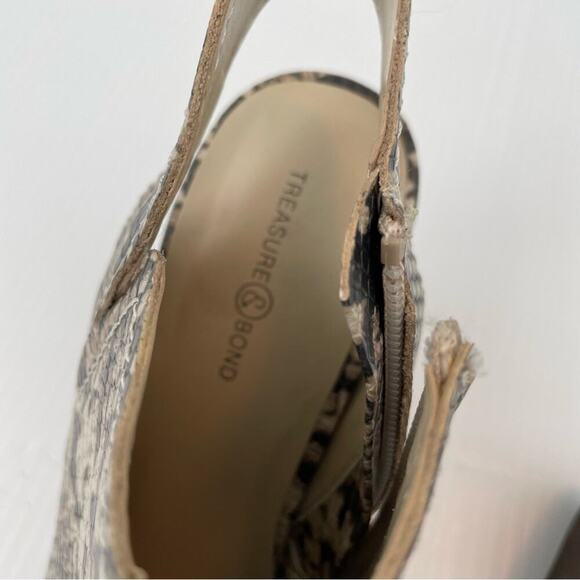 Treasure & Bond snake pattern stacked heel peep toes shoes size 8.5 - Picture 10 of 12